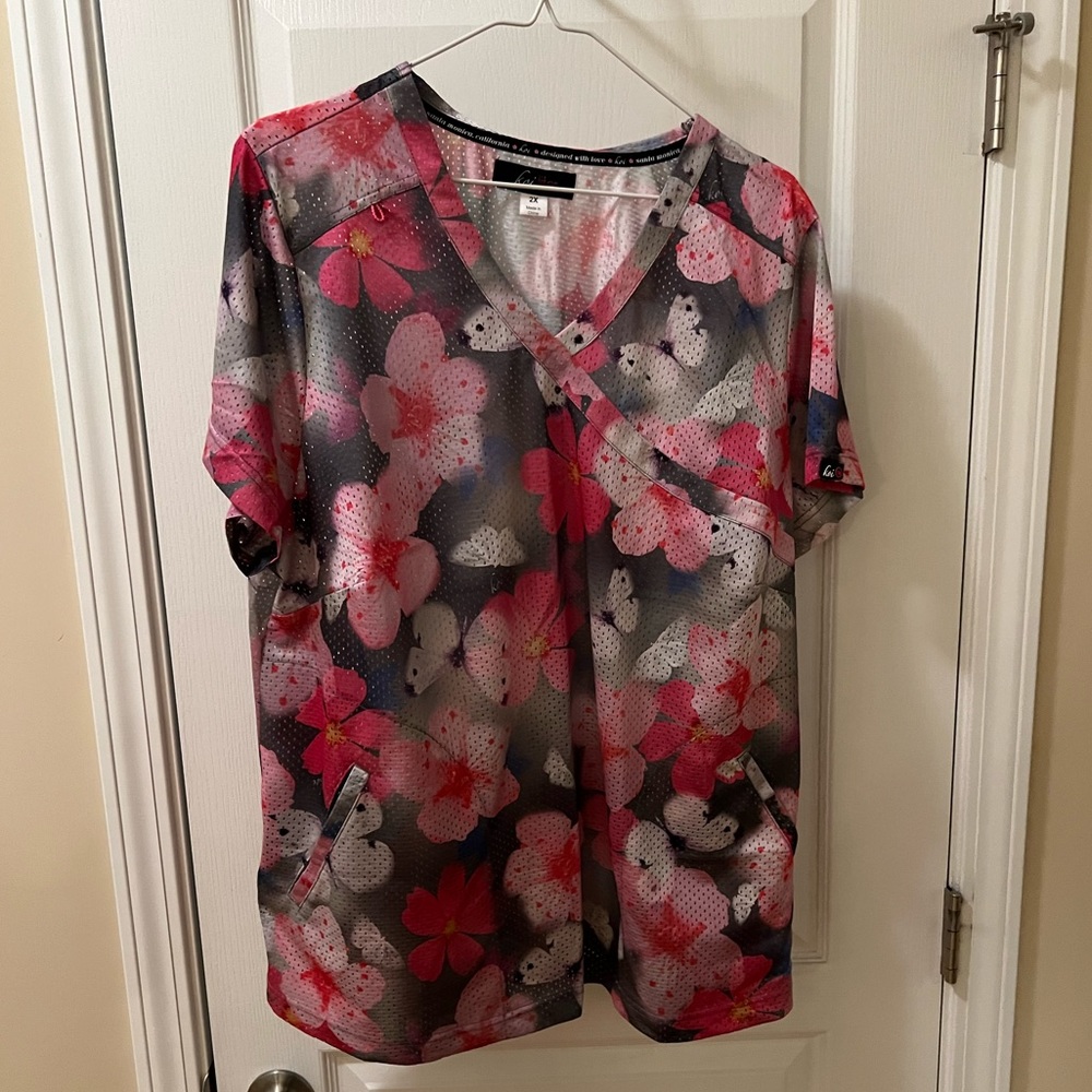 Scrub Top